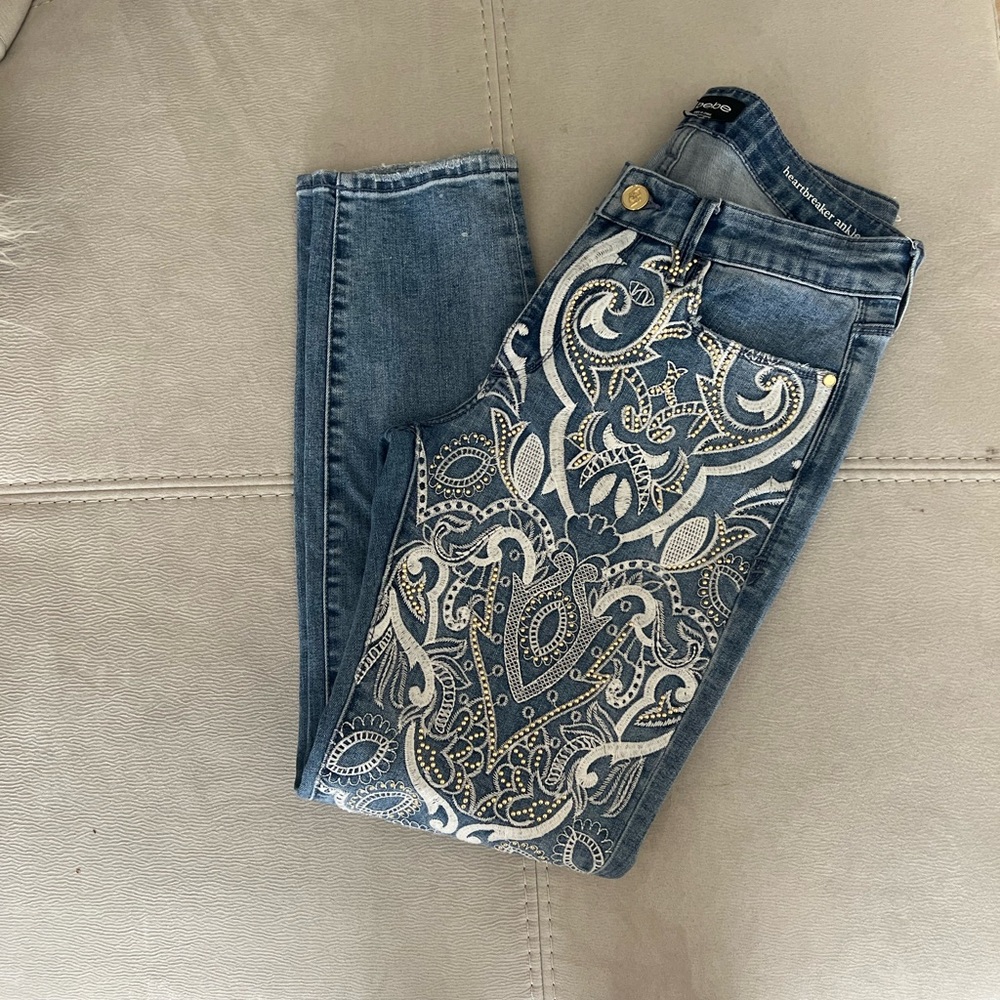 BCBG size 2 jeans